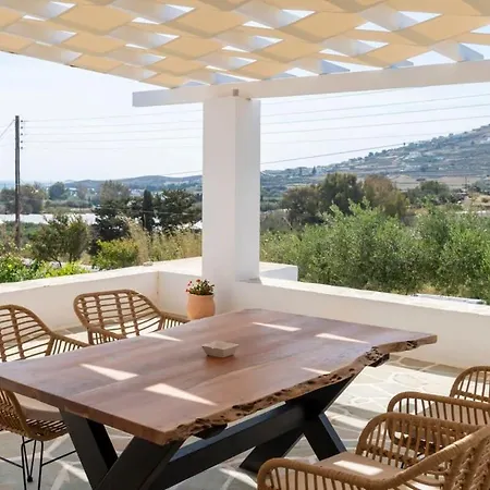 Holiday home Theodora's Family *